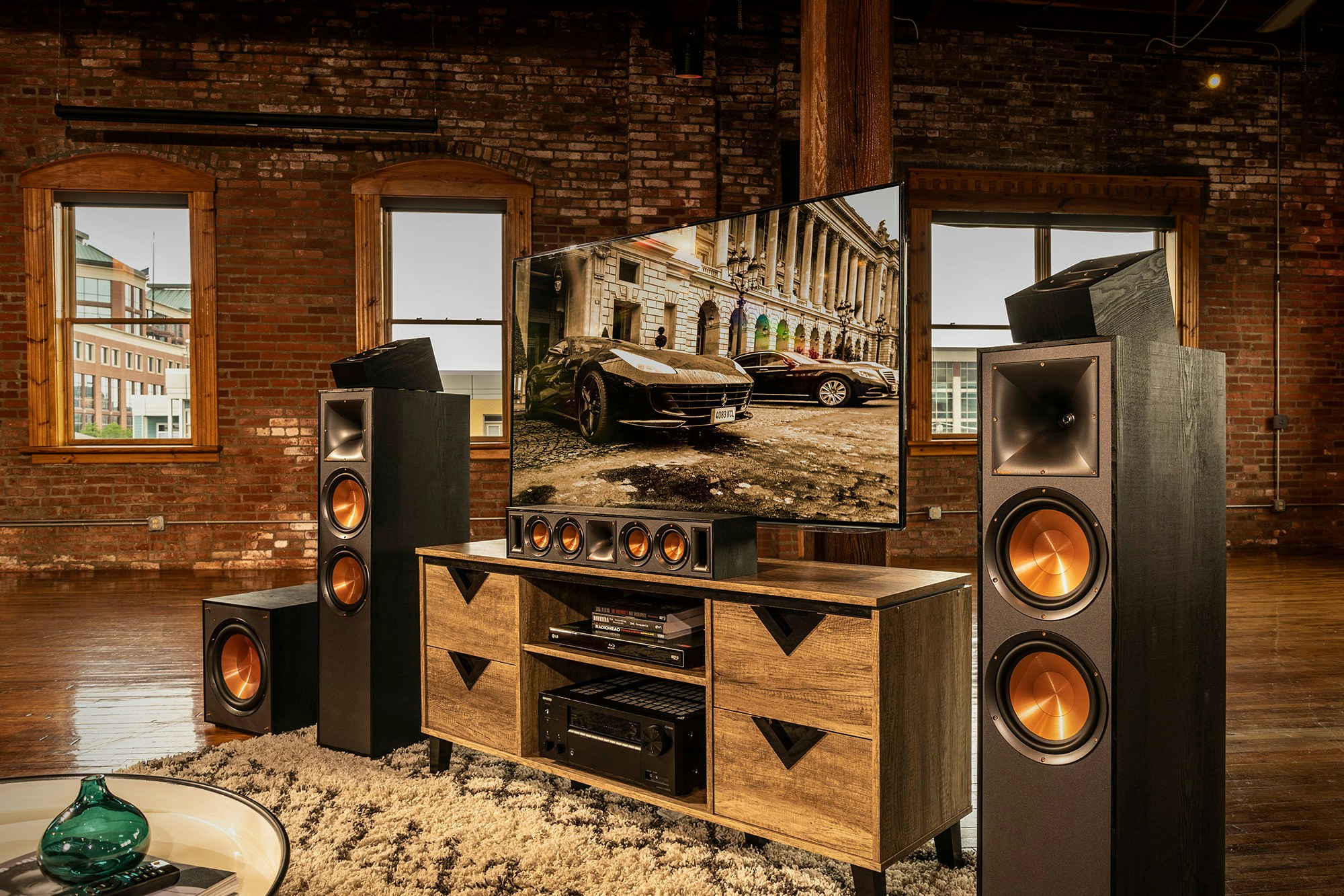 Klipsch Reference Speakersinroomwithcaronscreen